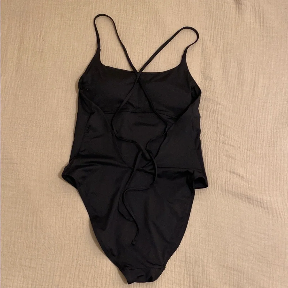 EVERLANE RENEW Black Strappy One-Piece Swimsuit. Size M - Picture 3 of 7